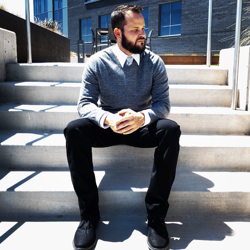 The people you need to “hang out” with need to fit your future, not your past.
Take a moment and think about where you want to be 5 years from now.
Where do you want to be mentally, financially, physically?
Do the people you surround yourself with fit your future? 
#selfcare