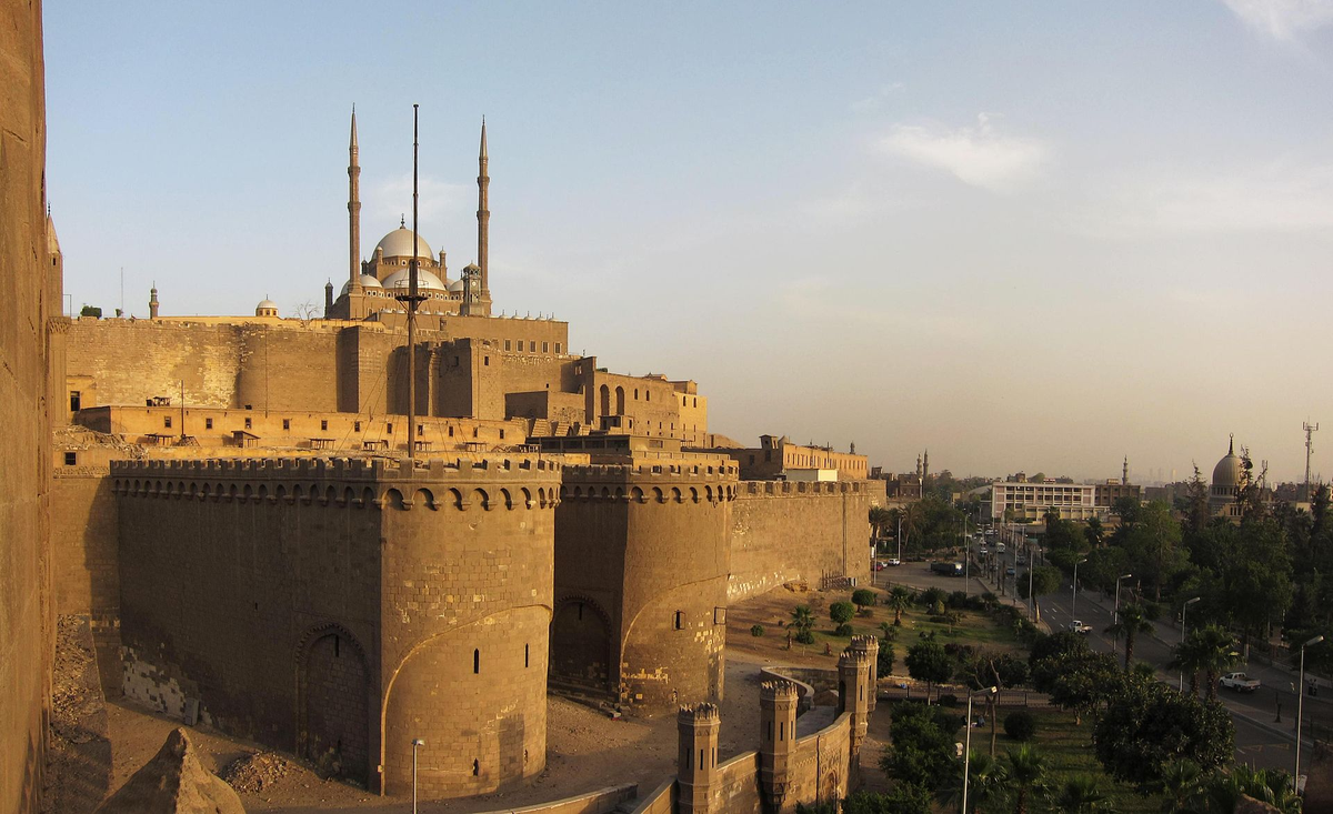 Cairo is old enough (duh) that there's tons of monumental government buildings. Heliopolis Palace house the President. There's also the ancient Cairo Citadel and the Mogamma building, which stands on Tahrir Square. The last is suitably ominous; citadel is beyond words.