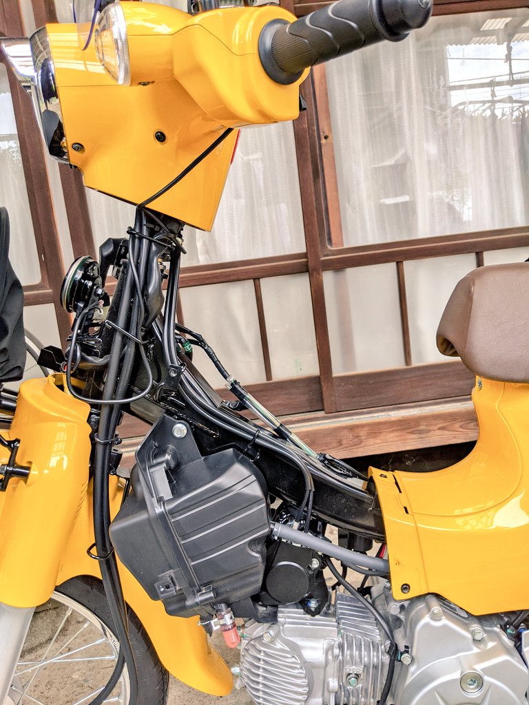 鷹さん おはようございます W ゞ プラグコード仕様変更作業の為 初めての現行カブフロントカバー レッグシールド 取り外し レッグシールドカゴ ベトキャリ取り外しが少しばかり手間以外は かなり楽に取り外せました 鷹さん おはようございます W ゞ プラグコード仕様変更作業の為 初めての現行カブフロントカバー レッグシールド 取り外し レッグシールドカゴ ベトキャリ取り外しが少しばかり手間以外は かなり楽に取り外せました