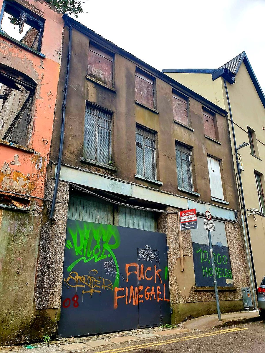 another abandoned  #Cork property, mixed-use, currently used to convey political, social messages, empty for a while but says its sold so fingers crossed it will be given some love soon, becomes someones home, workspace  #homeless  #socialcrime  #heritage  #CorkCC  #activism  #streetart