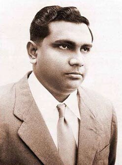 Arttey's tweet photo. Rajje adhu mi dhekey minivan kamuge baanee akee Raees Ibrahim Nasir. https://t.co/ep5mwsCEPD