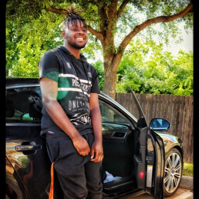 drandont's tweet photo. #NewProfilePic https://t.co/CP3PJSFbh6