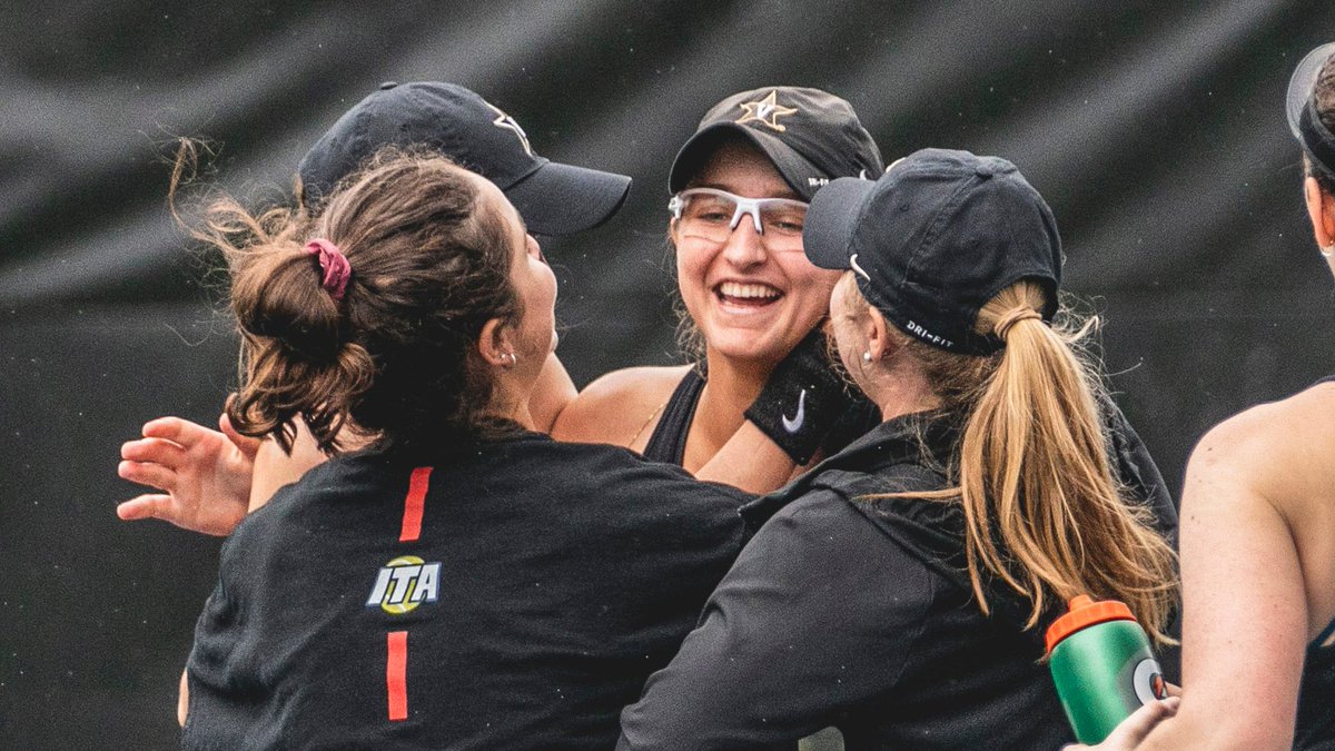 Aleke Tsoubanos tweet media