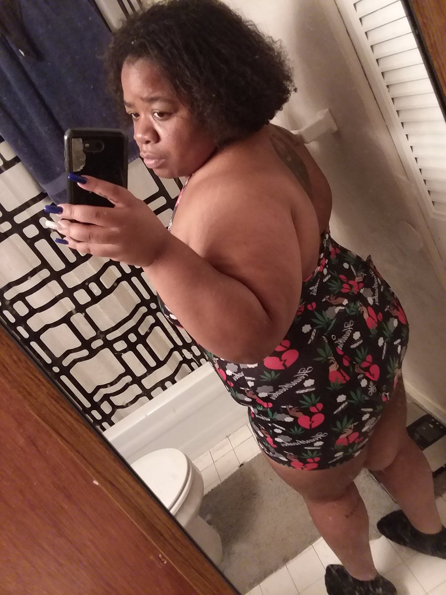 OKurvee1's tweet photo. I take trash ass full body pics..im too awkward 😩😩 hws ur Saturday??

Onesie: https://t.co/3uebLMDzCb

#NewSetAlert https://t.co/eT1CTEFlL8