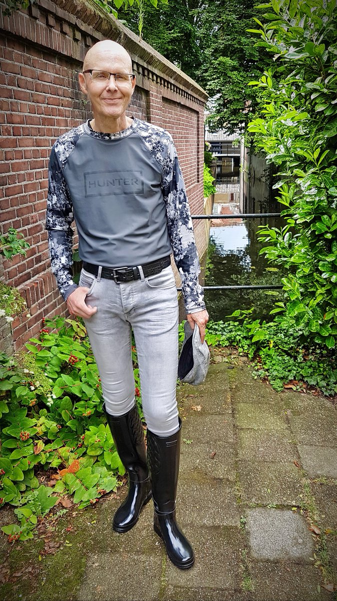 rubber boots for men near me