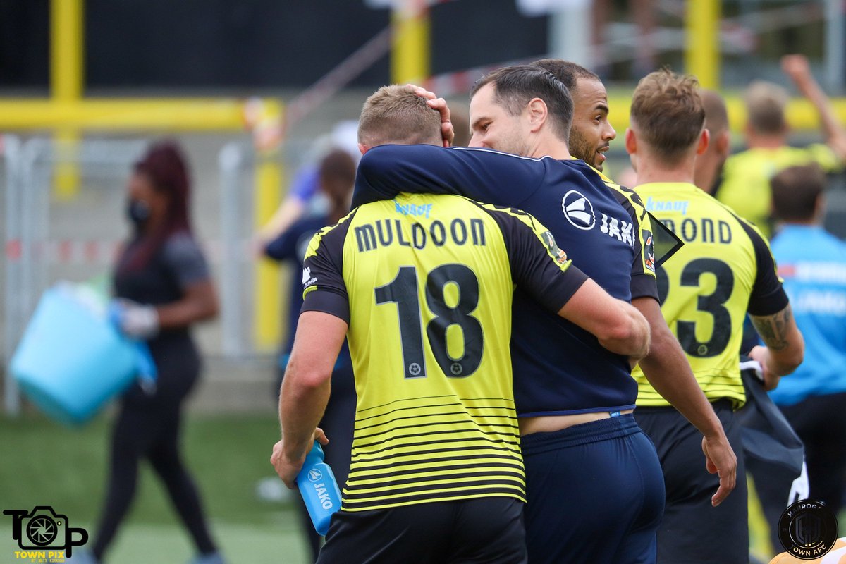 HarrogateTown's tweet photo. 📸 | Here's what it means to secure that first trip to Wembley! 

Let's go and finish the job 💪

#ProudToBeTown https://t.co/1oSolLBO3A