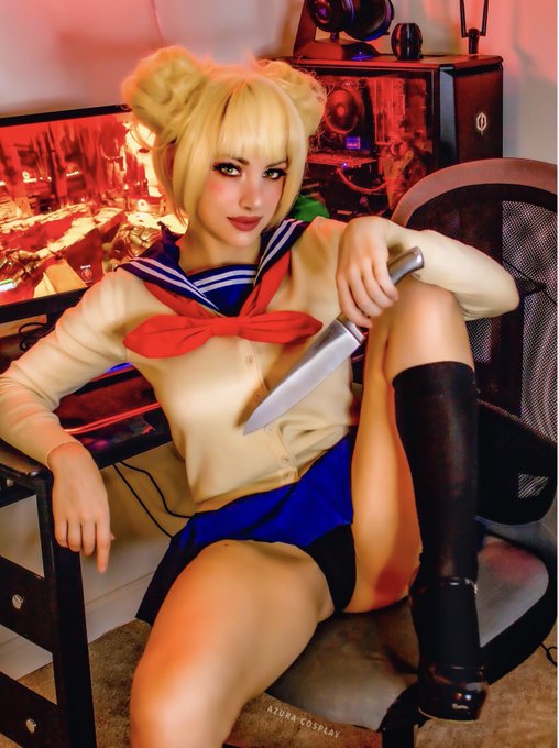 Watch Azura Cosplay ⚔️'s leaked NSFW photo on TwXstars