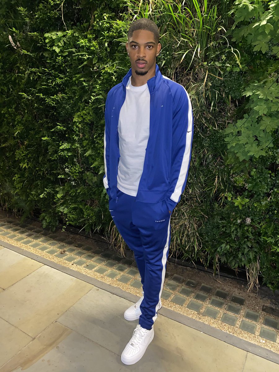TomiSyl's tweet photo. 🔵⚪️🔵 https://t.co/Sh7dcUivt6