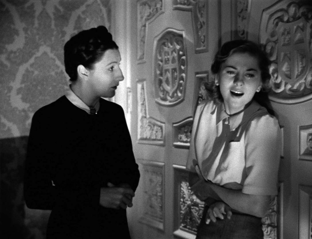 the last great american dynasty - rebecca (1940)“there goes the maddest woman this town has ever seen, she had a marvelous time ruining everything”