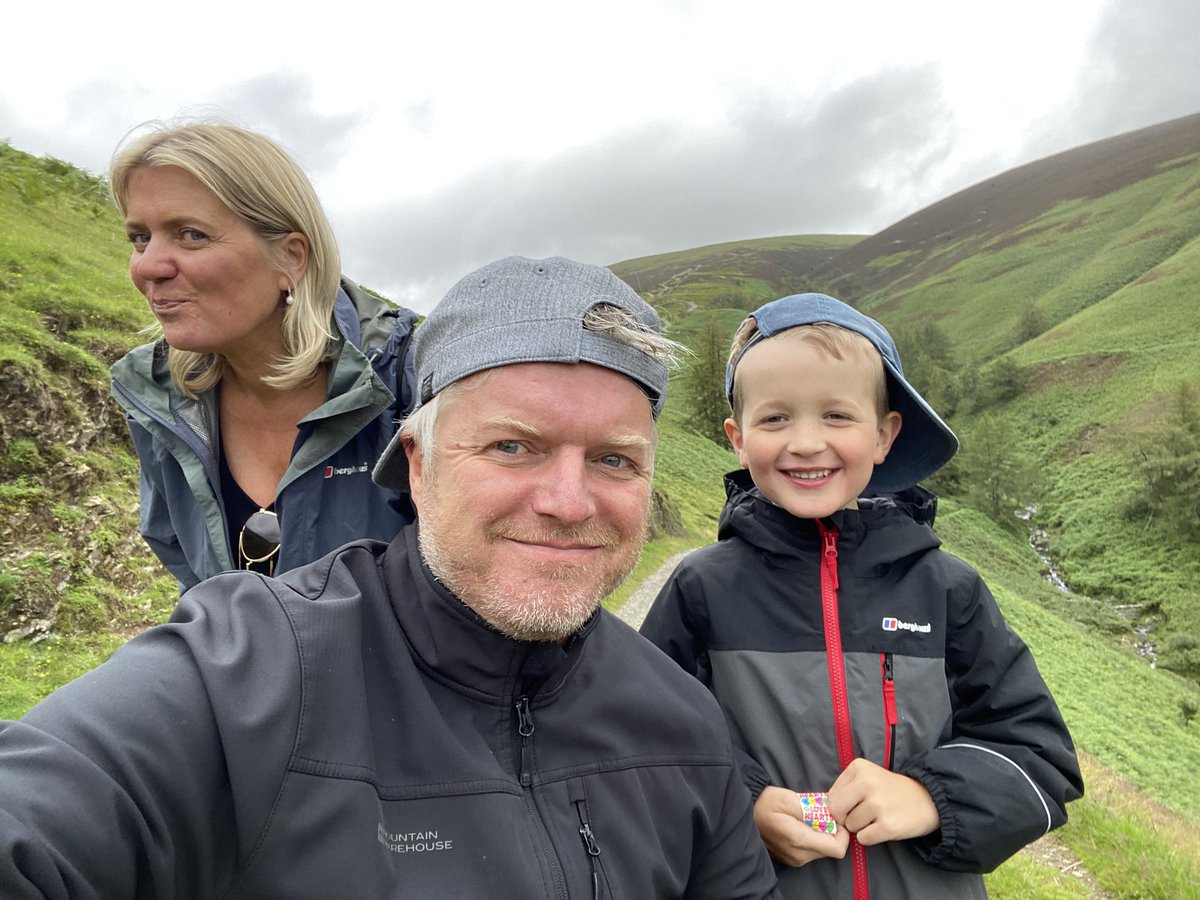 gcorrighan's tweet photo. Awesome day exploring #lonscale fell, an undiscovered gem so close to home #keswick https://t.co/zYpULuhedr