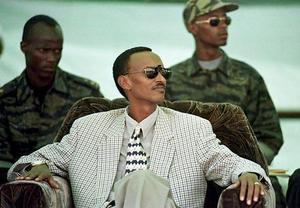 Paul Kagame é o sétimo Presidente africano com mais tempo no poder, estando mais de 20 anos como Presidente da República da Ruanda onde já tinha ocupado o cargo de Vice-presidente da República e Ministro da Defesa e comandante das forças armadas entre os anos 1990 à 2000. 