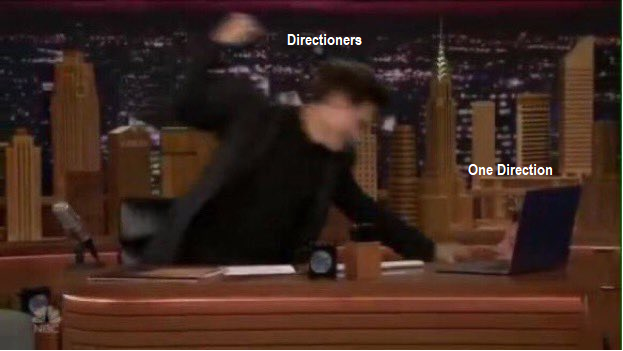 Mandy_Koehler's tweet image. Ninguém:
Ninguém mesmo:
Nenhuma alma:
Directioners: É guerra que eles querem, é guerra que eles vão ter! #10yearsOf1D #OneDirectionVSDirectioners