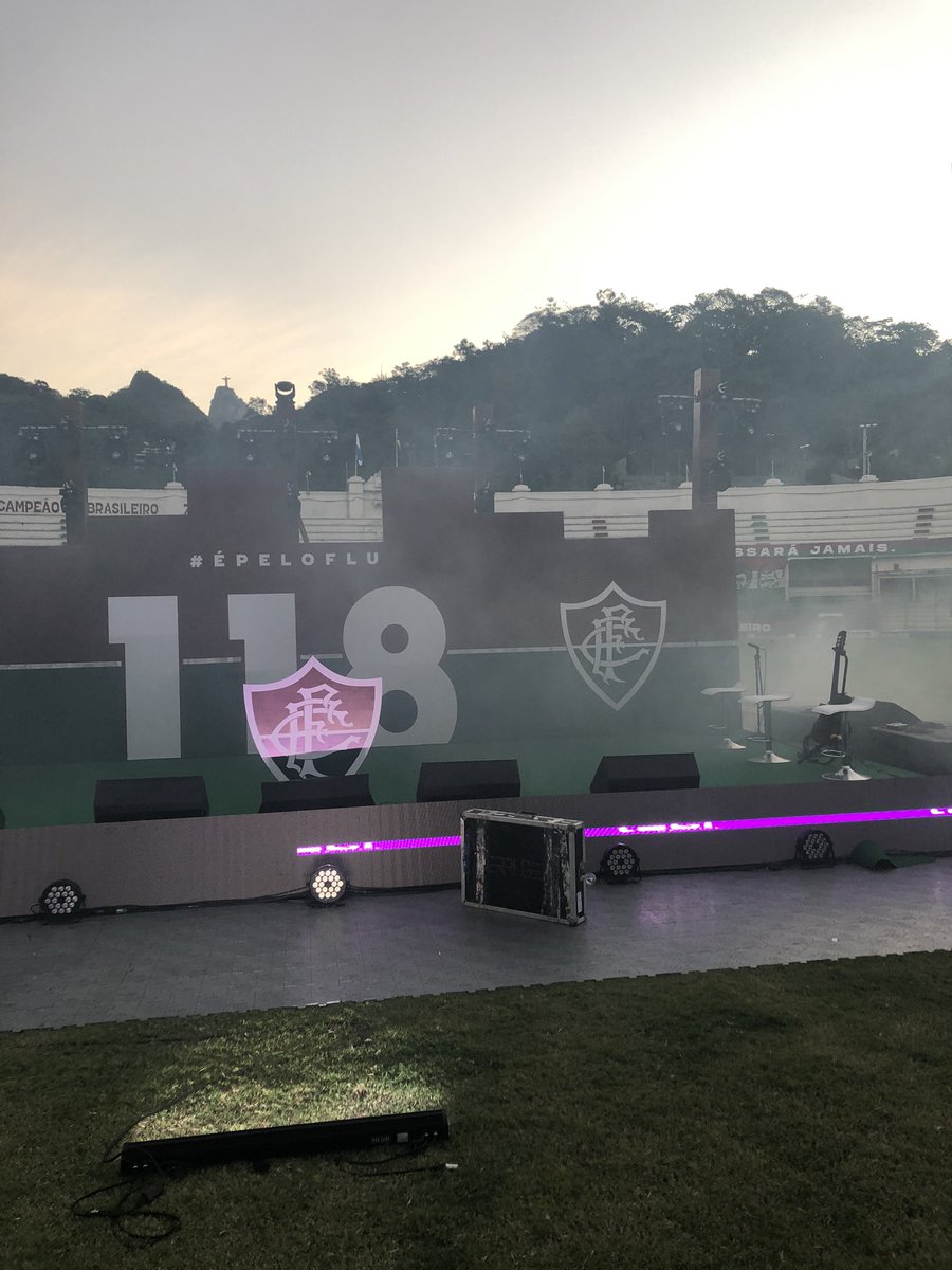 FluminenseFC's tweet photo. Nossa casa é linda demais. 

Daqui a pouco tem #FluFest na #FluTV! #Flu118 https://t.co/m2pxYTdNMb