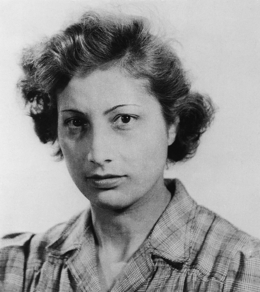 In Jun 1943, she was parachuted into Paris and became the first woman Radio operative in the history to be deployed there. Her code name - Madeleine!