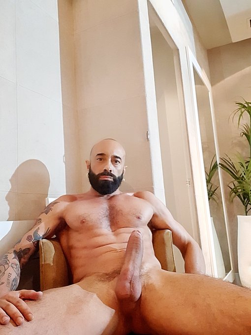 Monster  cock  24 cm https://t.co/nTrIADAVkc