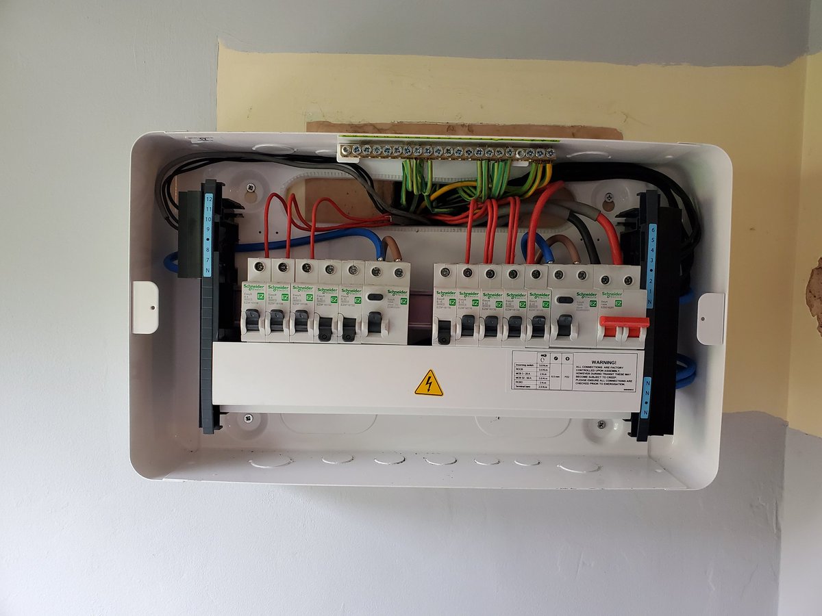 InstallAmber's tweet photo. Another happy customer, get in touch no job too big or small 🙌 https://t.co/qjUTrRcior