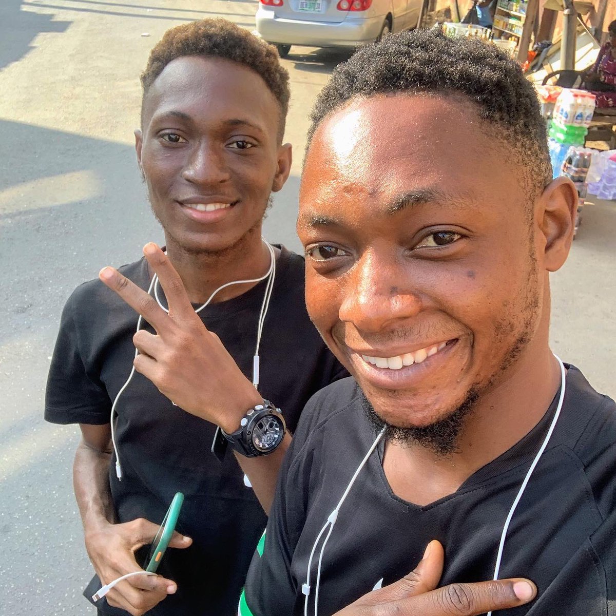 ChibzyYoung's tweet photo. Enjoy now cuz bank no dey heaven🤔🙏🏾
#gracedboy🦅
#basedonbelieve💯 https://t.co/eaM2QyJQ6k