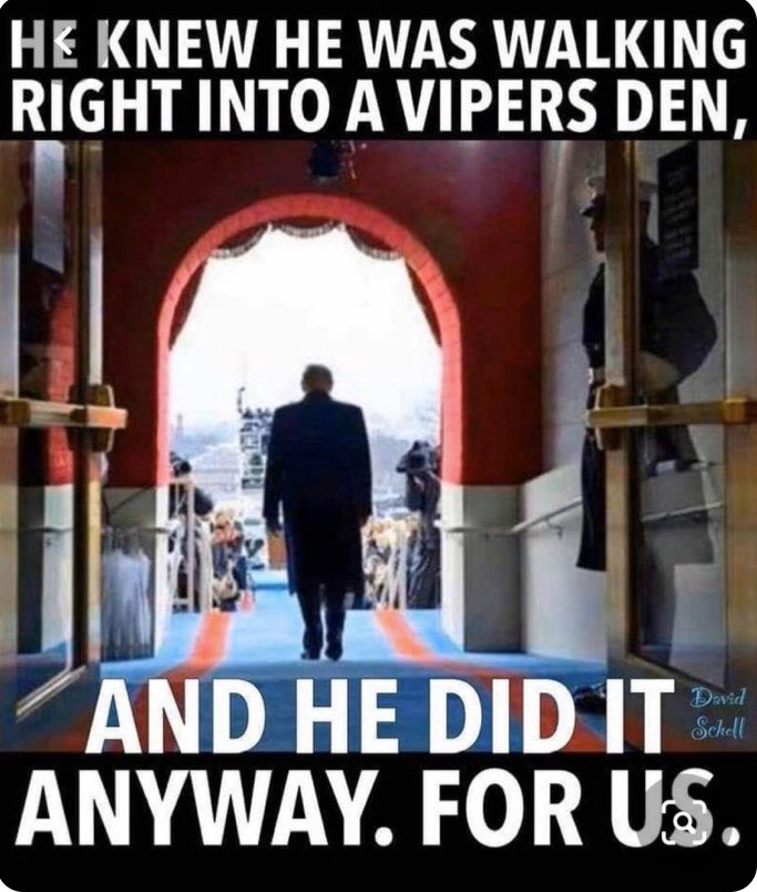 EternalRiteWing's tweet image. The choice couldn’t be more clear❗️ Freedom vs. Tyranny...Preserving America vs. Tearing it Down...Leader of the People vs. Tool for the Deep State...Love vs. Hate❗️❗️#LeanRight #VoteTrumpToSaveAmerica #ReelectTrump2020