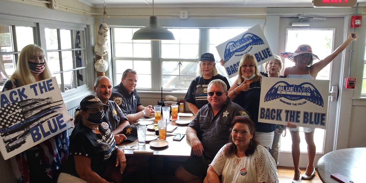 LauraCDuval's tweet photo. Volunteers  take a little down time at Back the Blue MAGA Meet Up in Fernandina all had a great time at Down Under Restaurant! #LeadRight #CAT5Cavalry #TurnDuvalRed https://t.co/31lClmkS60