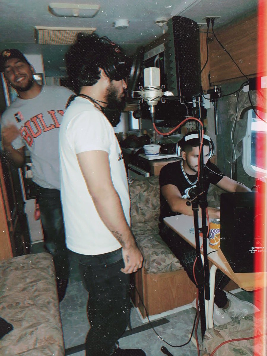 yeikrose's tweet photo. #Mut3💽🔜 @cousinbloodmusic https://t.co/2SOtRZIzmd