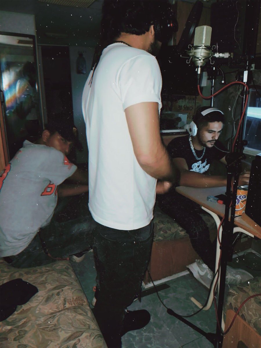 yeikrose's tweet photo. #Mut3💽🔜 @cousinbloodmusic https://t.co/2SOtRZIzmd