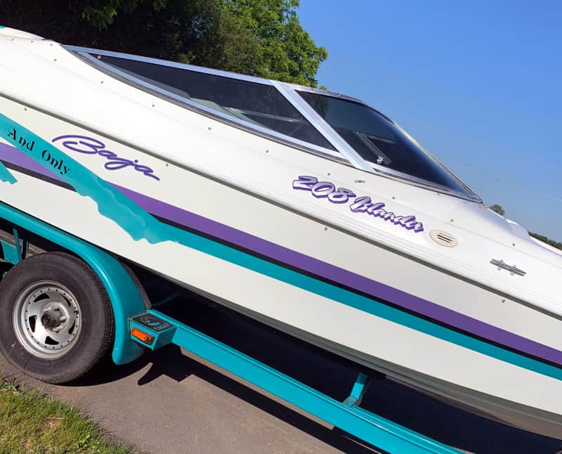 IntensityGrafx's tweet photo. Bill just got his #boat #decals applied and sent us pics! What ya think? 😎 #CoolDecals #BoatDecals #BoatGraphics #WaterSport #Cruiser #AquaMarine #Waterproof #Custom #Decal #Stickers https://t.co/uGjozc9O4t https://t.co/Rm6i4eIpvx