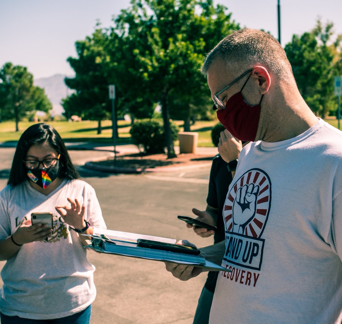 recovery_voices's tweet photo. #Nevada RAP is out here knocking doors 🚪 today as we count down 100 days to the #2020election 🇺🇸 Focusing on educating #voters on #addiction & #mentalHealth #recovery as 🔑 issues this cycle.
Learn more and get involved in your state at https://t.co/zJ0utE7bvU #StandUp4Recovery https://t.co/U57XT0ixsV