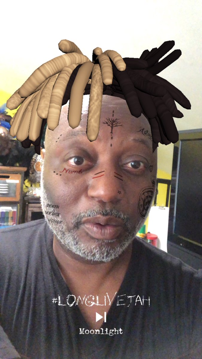 docmosho's tweet photo. I am thinking this is gonna be my new look for the 50th Birthday parade. LOLOL!
*looks for an old gold grill*
Cause I am bout that life. LOLOL! #facemasks AND #facetatts https://t.co/8dIbTG0IrN