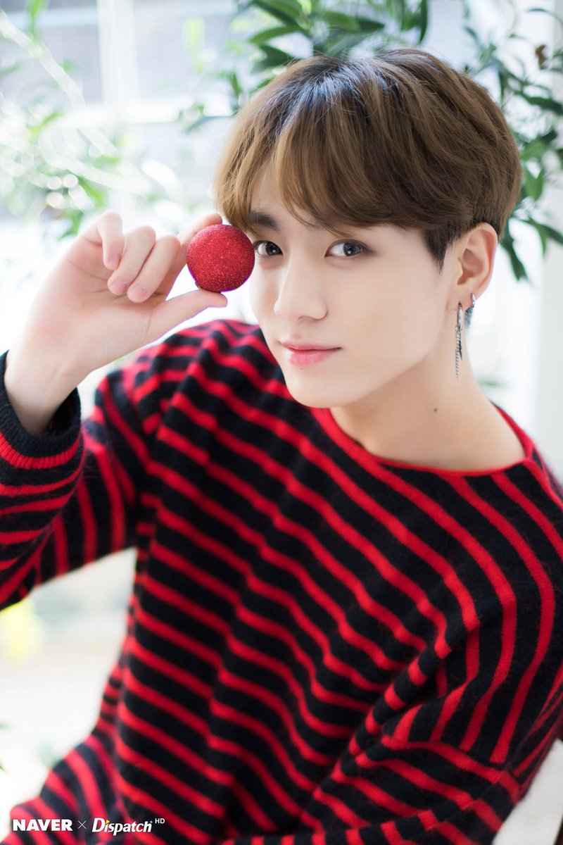 Red and black rose #MTVHottest bts  @BTS_twt