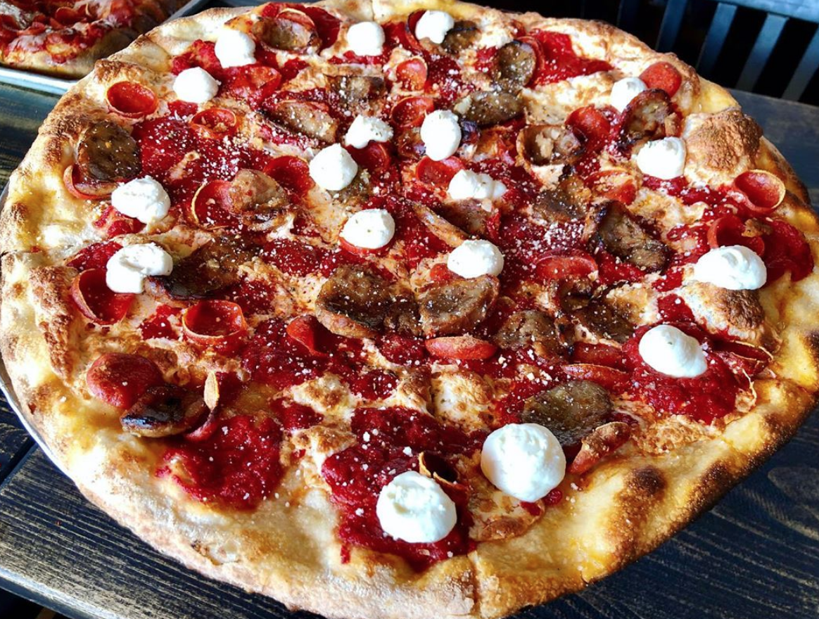 PizzaRockSac's tweet photo. The unforgettable New Yorker 😍 https://t.co/SDlfKuMgrT