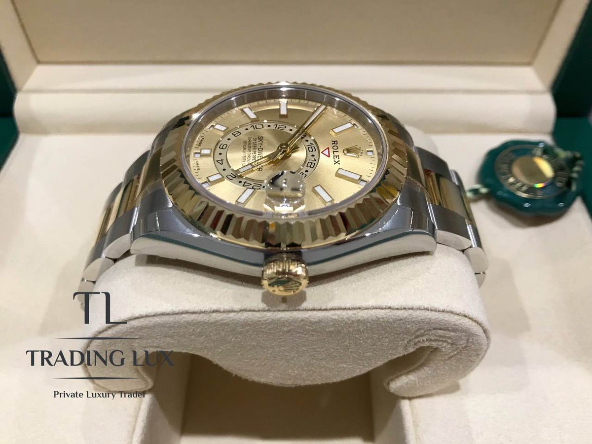Tradinglux_plt's tweet photo. Did you know that Caliber 9001 is one of the #mostcomplicated movement that #rolex ever developed ? 

Subscribe to our #newsletter to discover our greatest selection of luxury #watches.
List your #luxurywatches for sale on:
https://t.co/6HhBjMRL7n
#watchcollector #luxurybrands https://t.co/ENPmc6MmHJ