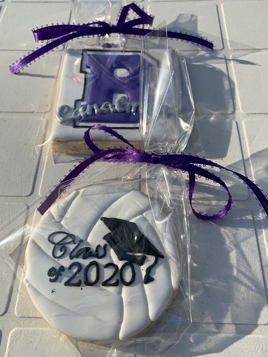 ScottAshworth21's tweet photo. Now those are some sweet looking cookies at Captain Caitlin O’Connor’s grad party!! #purplepride #thatsmyteam https://t.co/N1HNRIhPWN