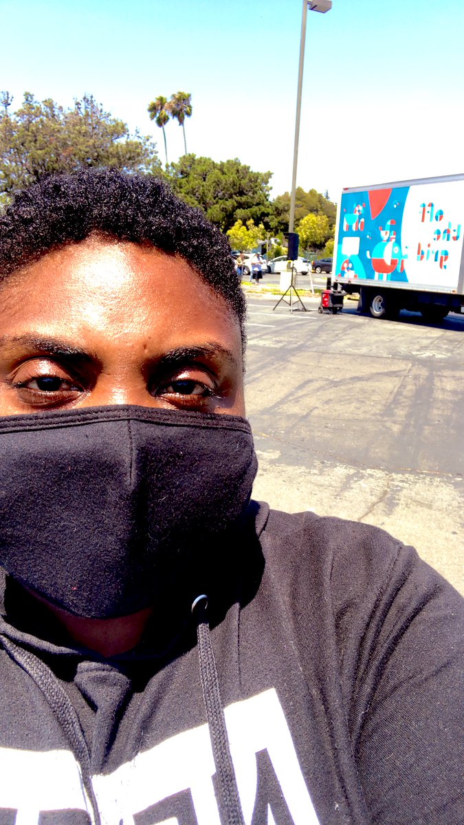 Novr_myhead's tweet photo. #offthegridsf https://t.co/Ps18A5L8Gv