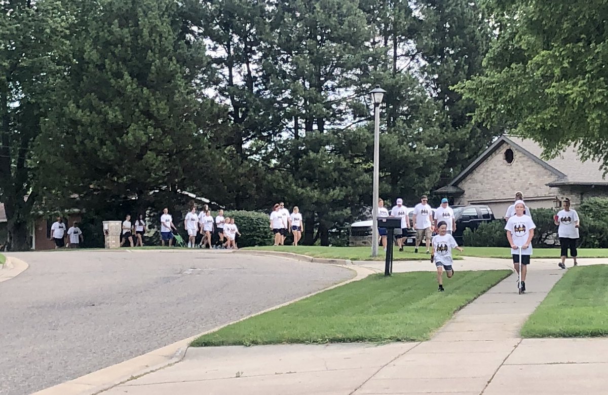 Readingmom201's tweet photo. Ele’s Race today was a great way to gather as a family and celebrate Everson’s life, share memories, and make more memories while supporting Ele’s Place. They help so many people and we can all share in making sure that help can continue. Thanks and Love! BE A HERO!#ElesRace2020 https://t.co/XklnvayAK6