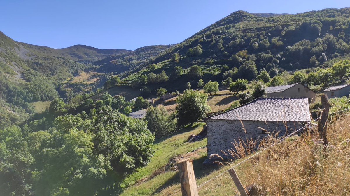pazgabela's tweet photo. #Corros Maravilla de pueblo 😍 https://t.co/NV9Temtui1