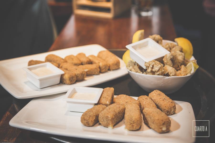 CuartoAbar's tweet image. ⭐ Para otros bastones de Muzza, para nosotros Shenga, Yenga, Llenga, Ienga. Depende como me acuerde la carta.