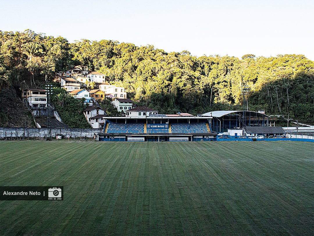 fotodojogo's tweet photo. #fotodojogo📸
Tapete novo na serra !!
Imagens do novo gramado do @serranofc_rj 🦁
.
📸: Alexandre Neto
.
#AmorPeloLeão #serranofc #petrópolis https://t.co/TBZAXTyzzu