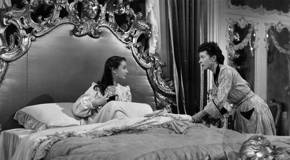 august - roman holiday (1953)“so much for summer love and saying ‘us’ ‘cause you weren’t mine to lose”