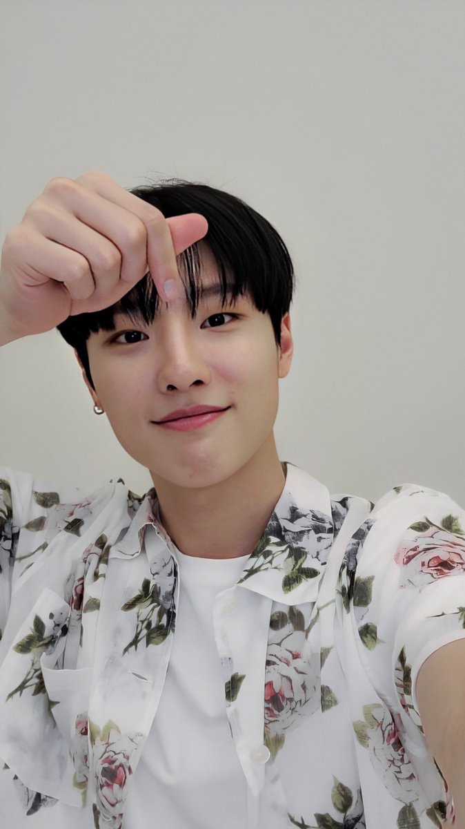SEUNGYOUN TH. tweet media