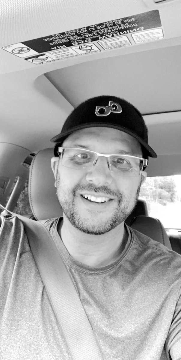 sidtaylor75's tweet photo. This rainy day ended up being a much needed lazy day. #SaturdayRest https://t.co/YXcGNJPVUh