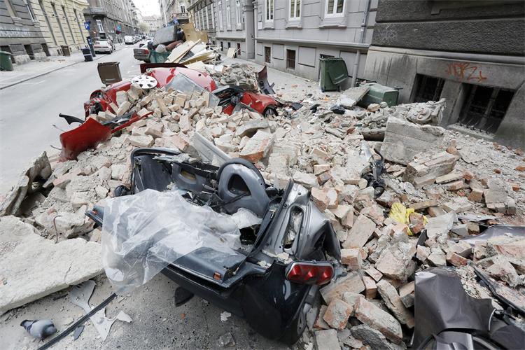 here are some pictures of the damage made by earthquakes: