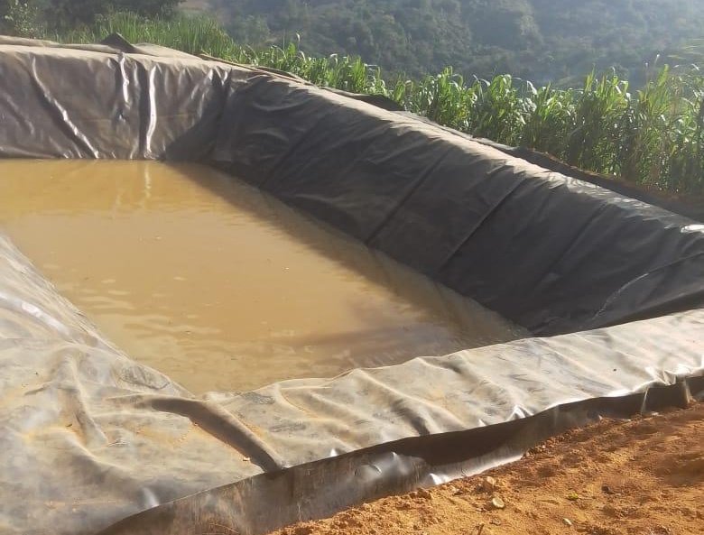 MAATE_Zonal7's tweet image. A través del proyecto #ManejoSostenibleDeLaTierra se instalaron 17 reservorios de agua con geomembrana en fincas productivas y Colegios Técnicos del cantón Paltas. Juntos por la implementación de medidas de manejo sostenible.
@FAOEcuador @AgriculturaLoja
#GadPaltas #Asagropisa