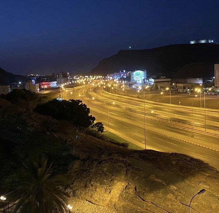 #حظر_التجوال 

اللهـم ان الامر امرك والخلق خلقك والقضاء قضاؤك ولاحول ولاقوه الا بك اللهـم ارفع هذا الوباء عنا يارب كما نزل البلاء بعلمك فارفعه برحمتك وأقر اعيننا واسعد قلوبنا بزواله عن بلادنا وبلاد المسلمين اللهـم لاتطل الشده علينا ♥️🤲🏻