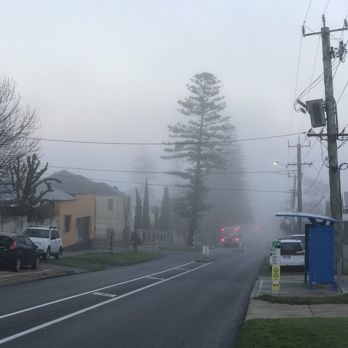figgles61's tweet photo. #Perth #Fog #PerthFog  #Freo #Beacy this morning https://t.co/iKMHKM5y58
