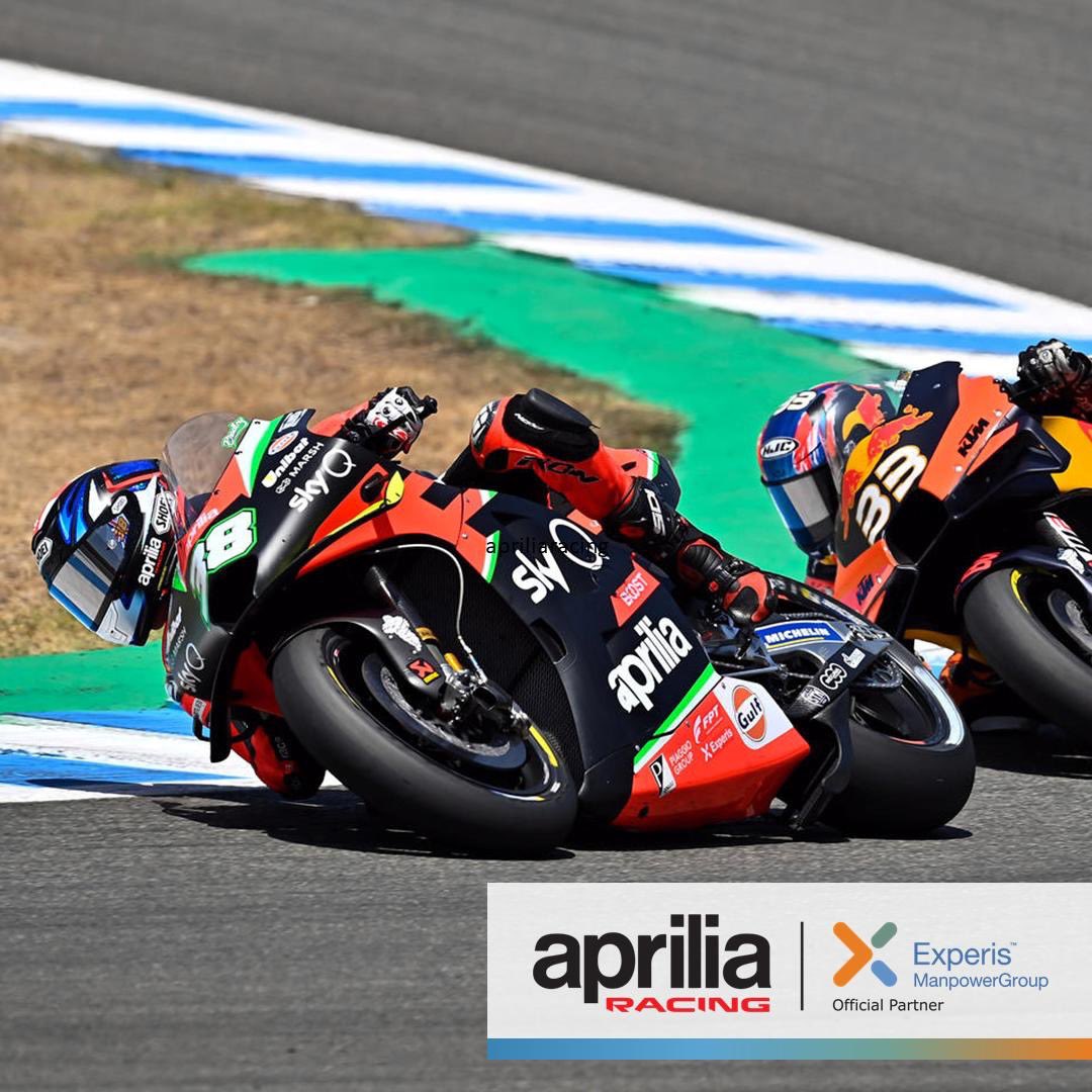 pedrogcamorim's tweet photo. 🏍️ Colocar o capacete, baixar as viseiras e aproveitar o #CzechGP 😎!
Experis tem orgulho de ser Parceiro Oficial de #Aprilia!
#bearacer #racewithexperis #motoGP #bearacer https://t.co/SE89qZ4FAw