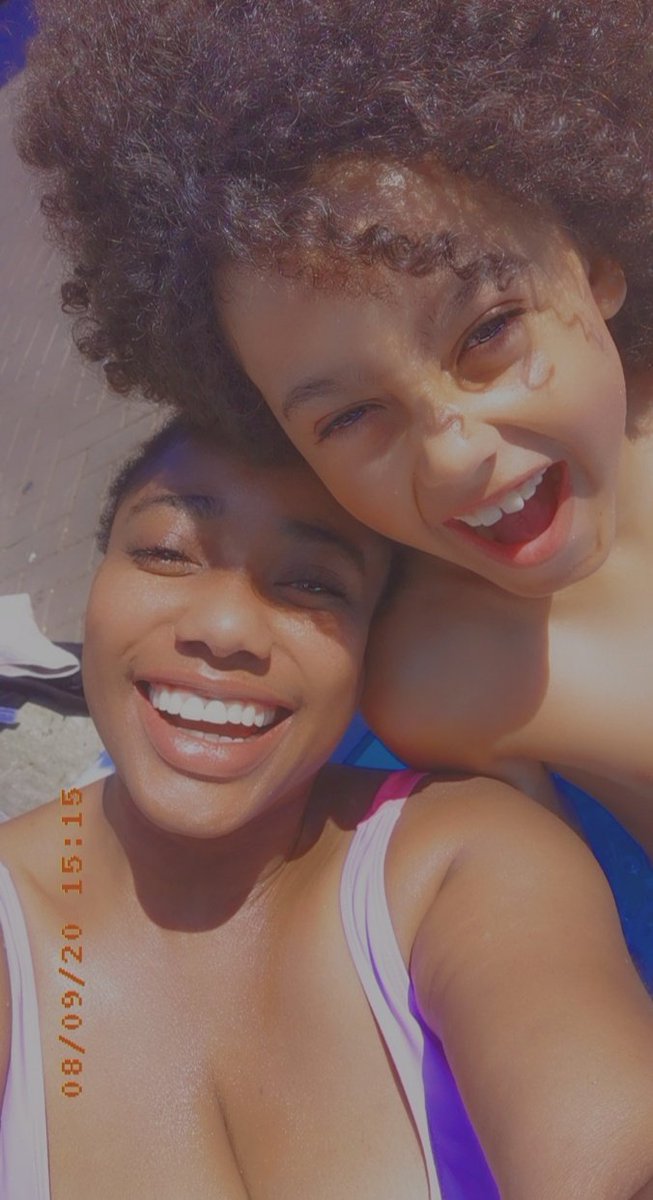 Mxstr76ArmyMom's tweet photo. #HoodPoolDay #hittegolf #HeatWave #MakingDue https://t.co/fDjlr7N6UE
