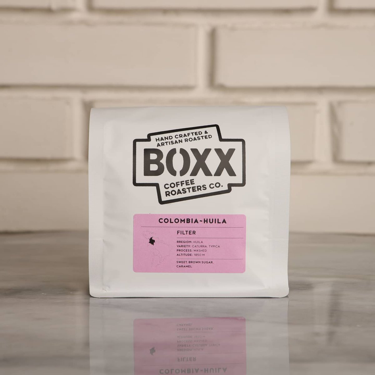 Özenle kavrulup taze taze sizlere ulaştırdığımız 84 puan ve üzeri kahvelerimiz boxxcoffee.com'da sizi bekliyor. Sipariş vermek için profilimizde linke tıklayabilirsiniz.
