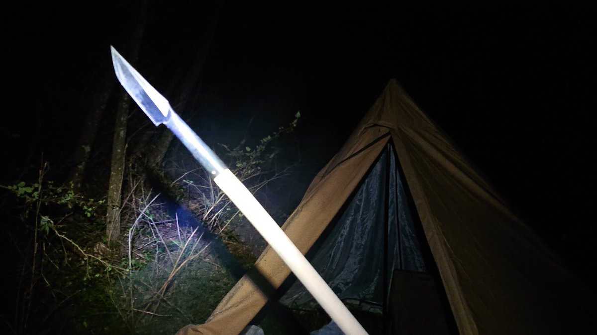 熊がテントを襲撃し 上高地のキャンプ場が閉鎖に テントに食料を入れるのは厳禁 という意外と知られていない野外の鉄則の話 Togetter