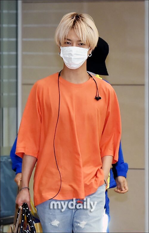 yesung airport fashion; a thread