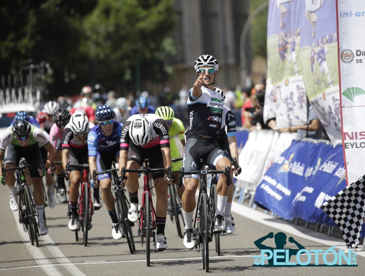 #MemorialAngelLozano Nos quedamos a centímetros de nuestro primer podio en #CopaEspanaEliteSub23 con <a href="/alexruizr/">Alex Ruiz</a>. Actitud, valentía y presencia en el grupo final, donde también marchaba Abel Balderstone. Un Valverde Team-Terra Fecundis de 10.

📸 Álvaro García / El Pelotón